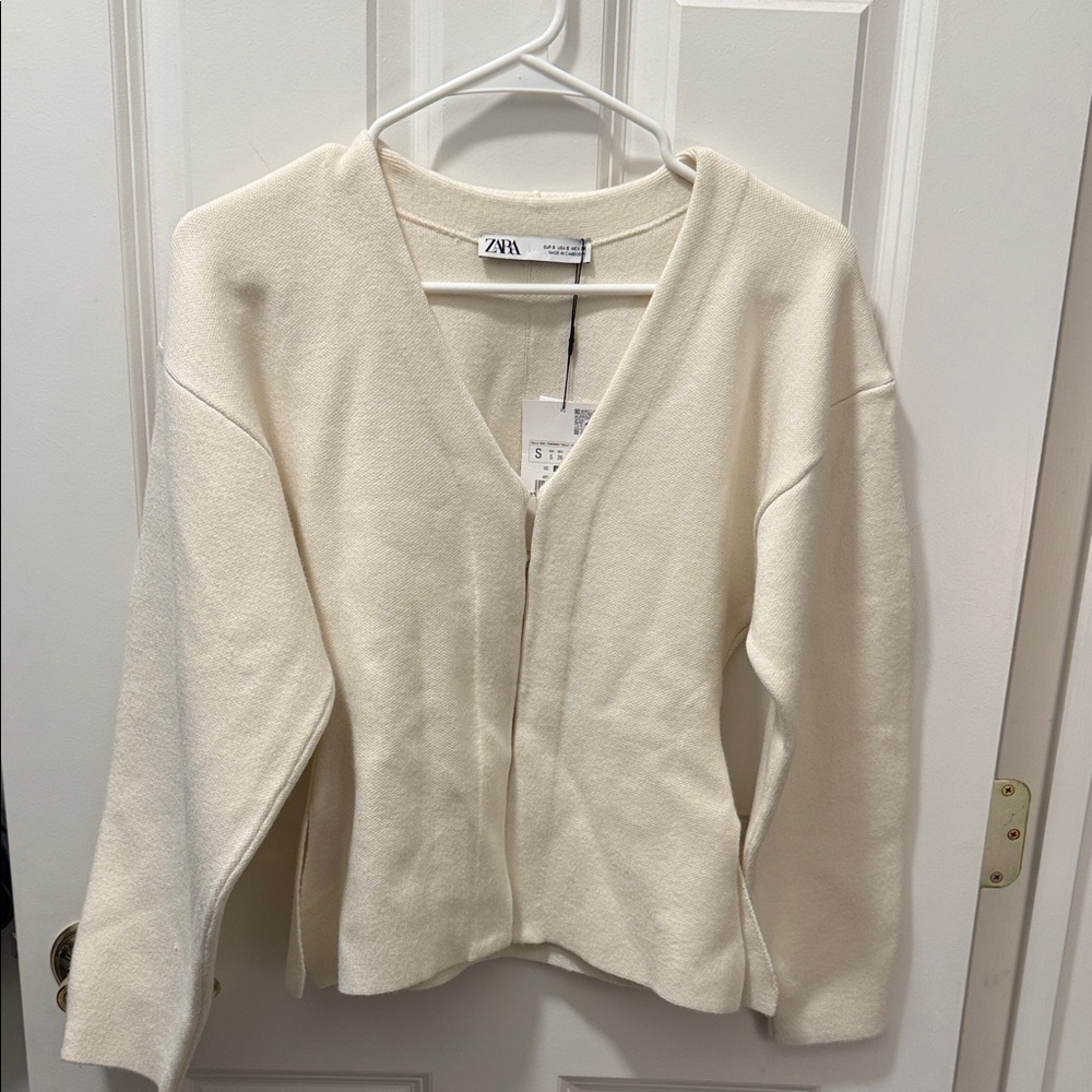 Zara Women's Elegant Cream Cardigan
